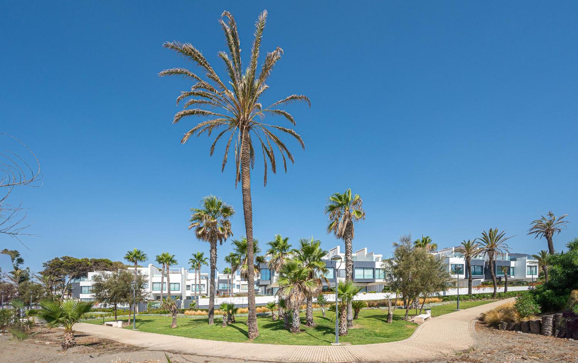 The Island, Estepona, Casa 6 Luxury Beachfront Holiday home Estepona
