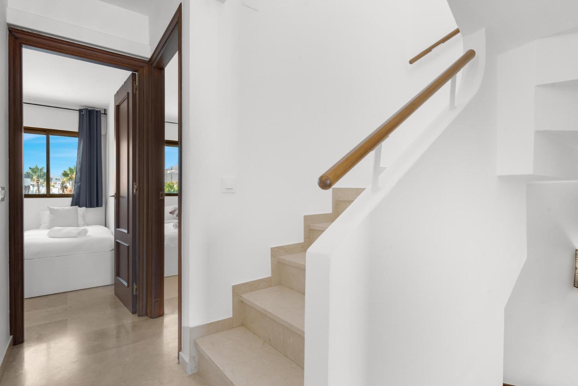 Appartement Lovely Penthouse Near Marina By Costarentals - Ref M15 Estepona