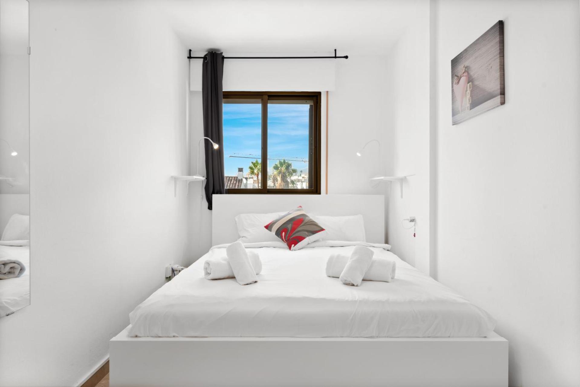 Lovely Penthouse Near Marina By Costarentals - Ref M15 *