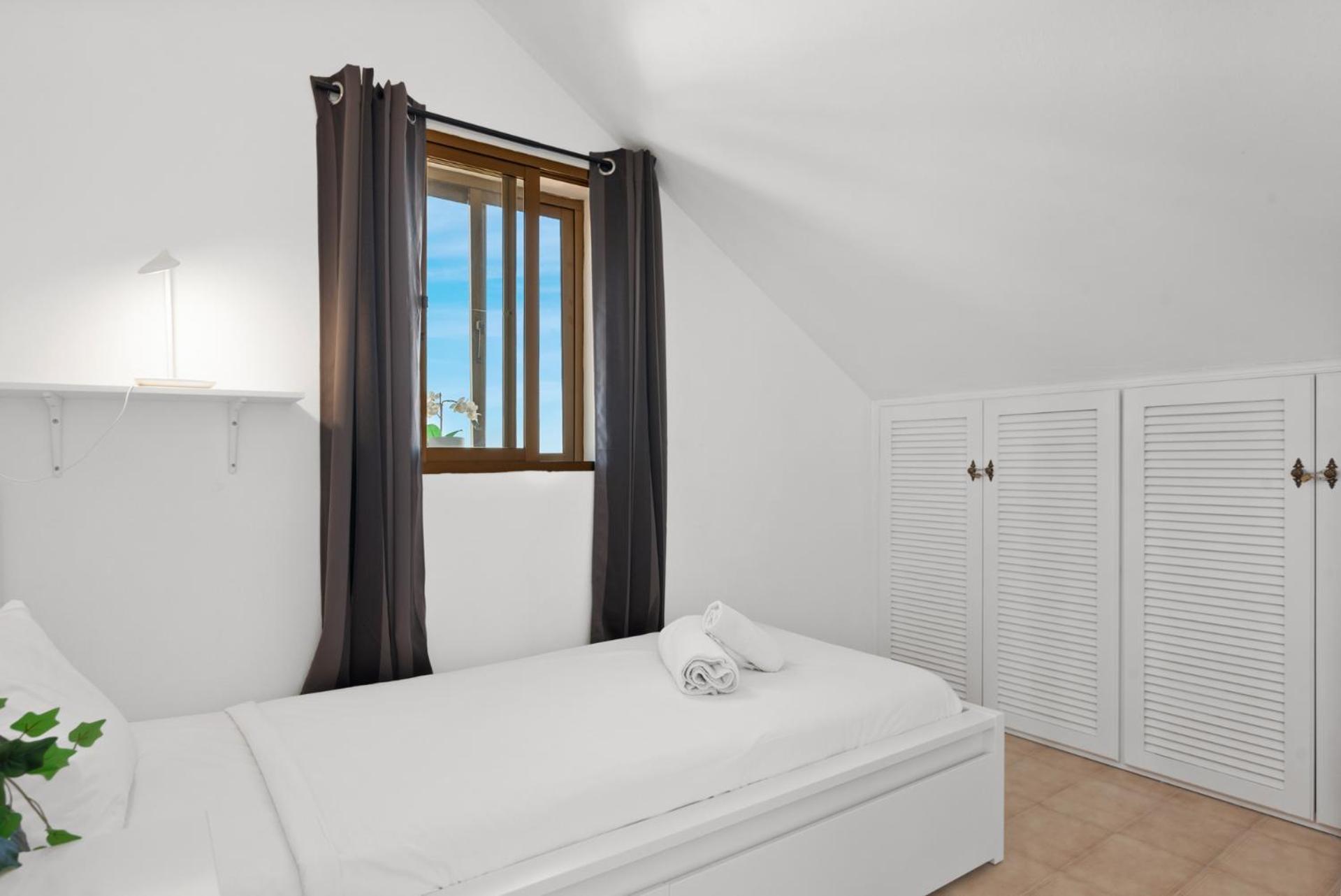 Appartement Lovely Penthouse Near Marina By Costarentals - Ref M15