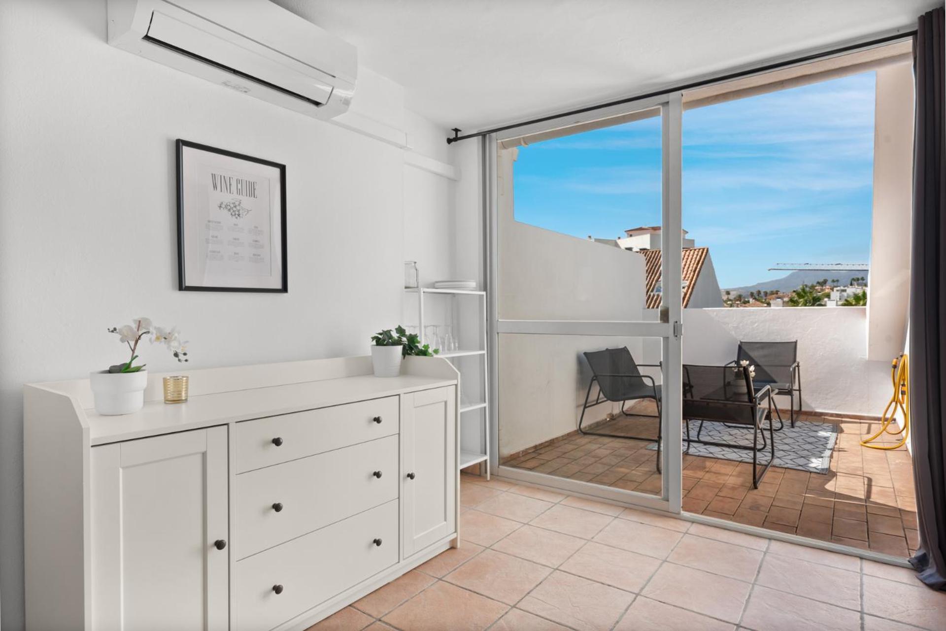 Lovely Penthouse Near Marina By Costarentals - Ref M15 Appartement