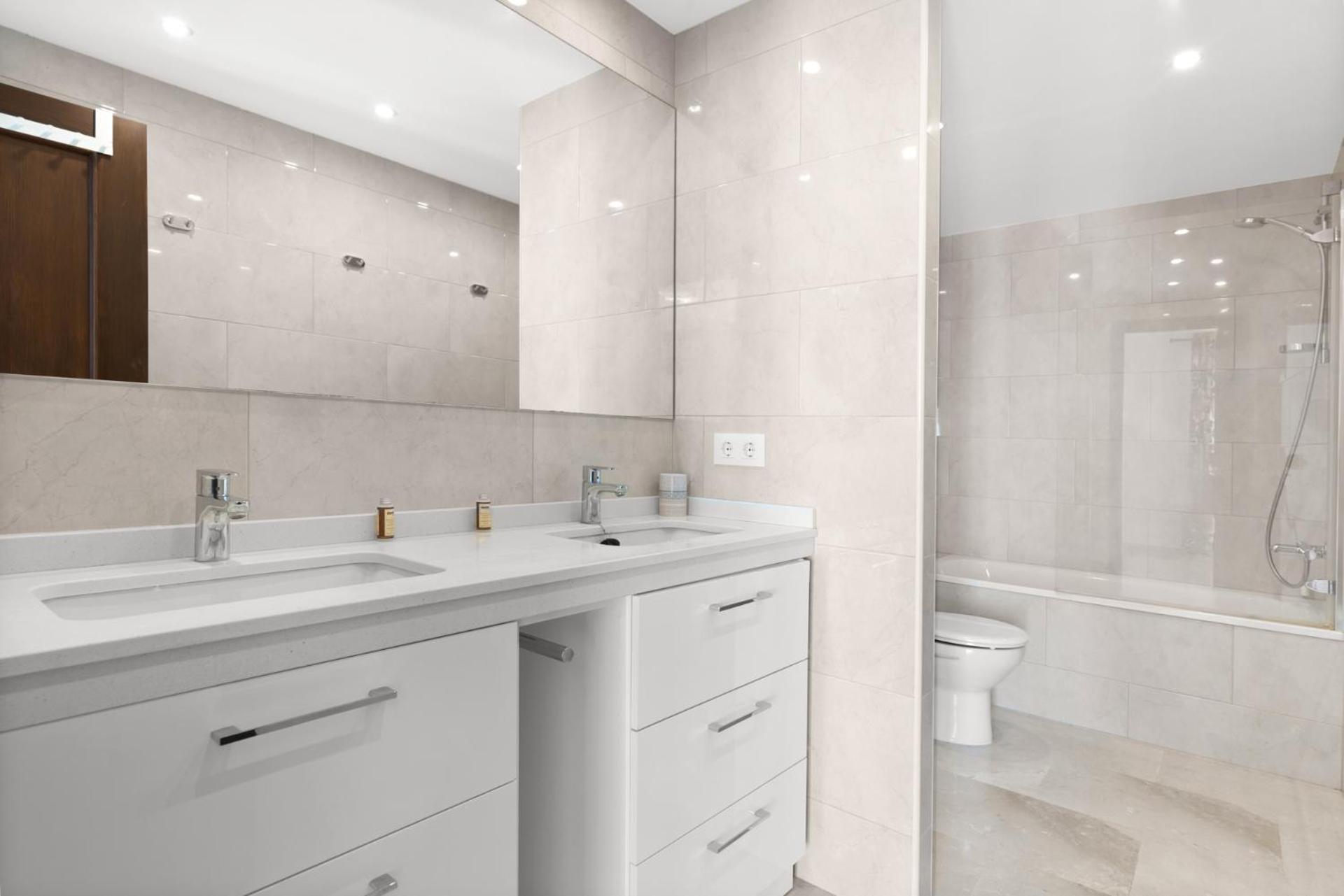 Lovely Penthouse Near Marina By Costarentals - Ref M15 Estepona