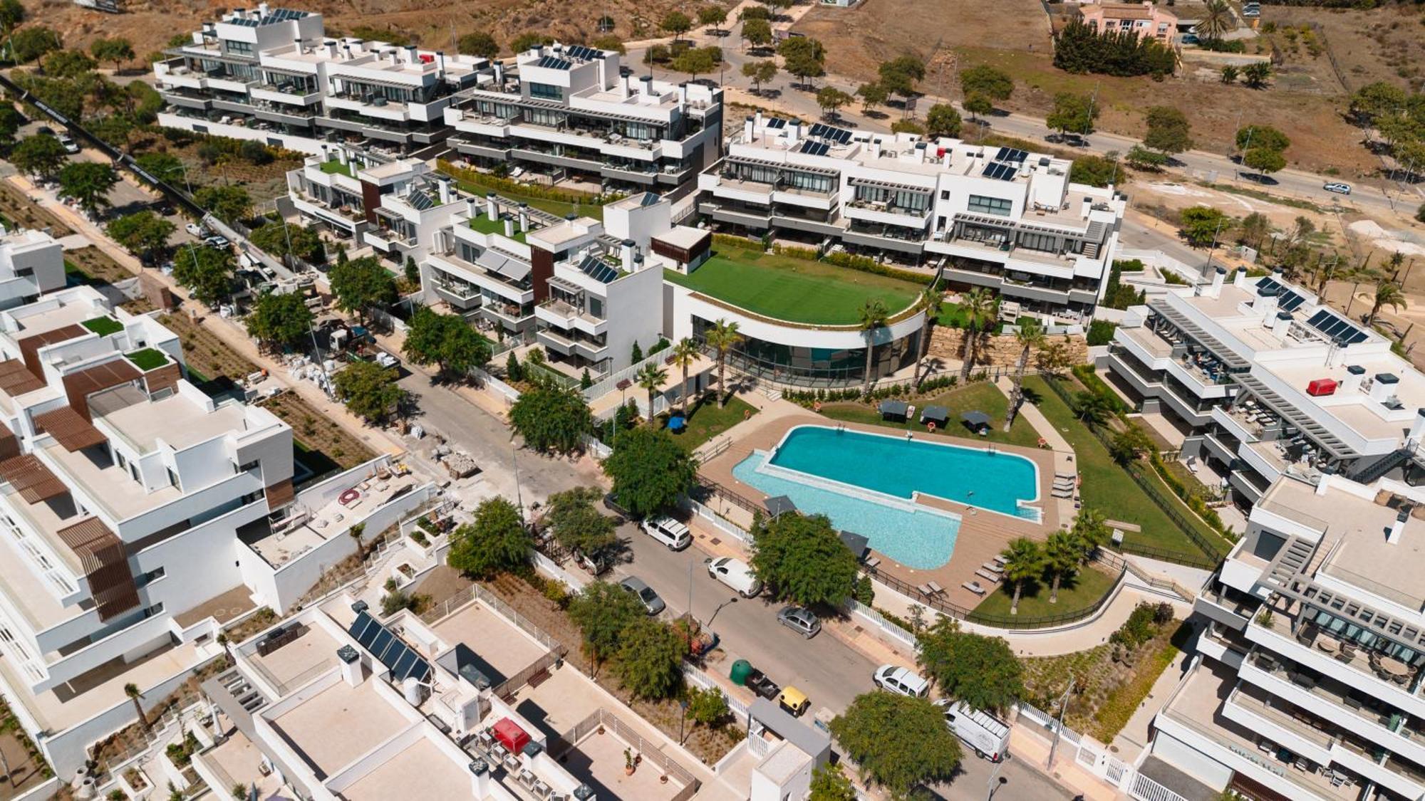 Apartment Luxurious 2 Bedroom Close To The In Estepona