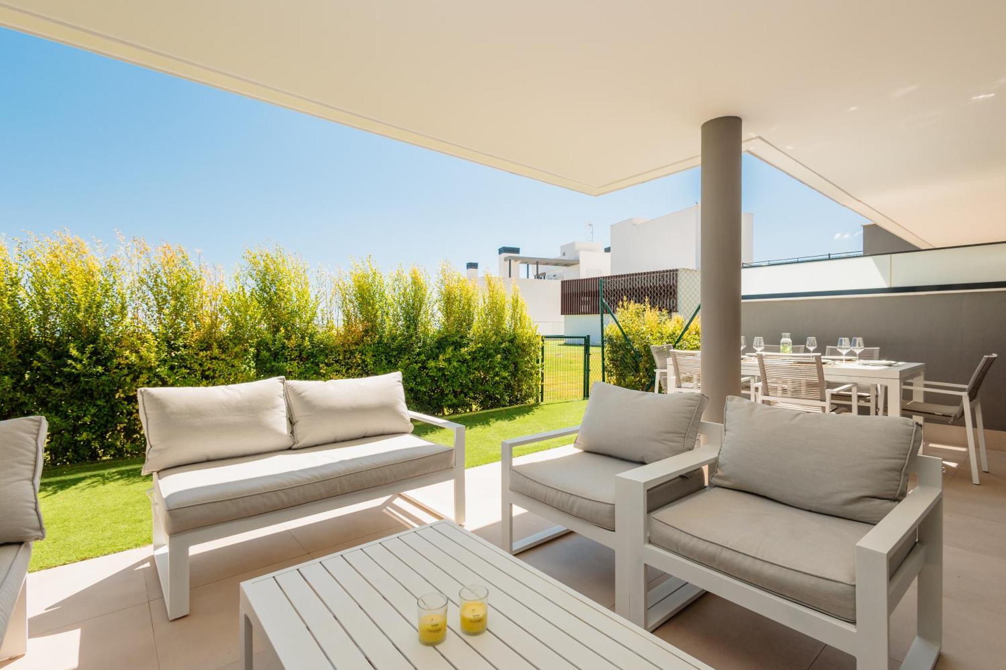 Luxurious 2 Bedroom Close To The In * Estepona