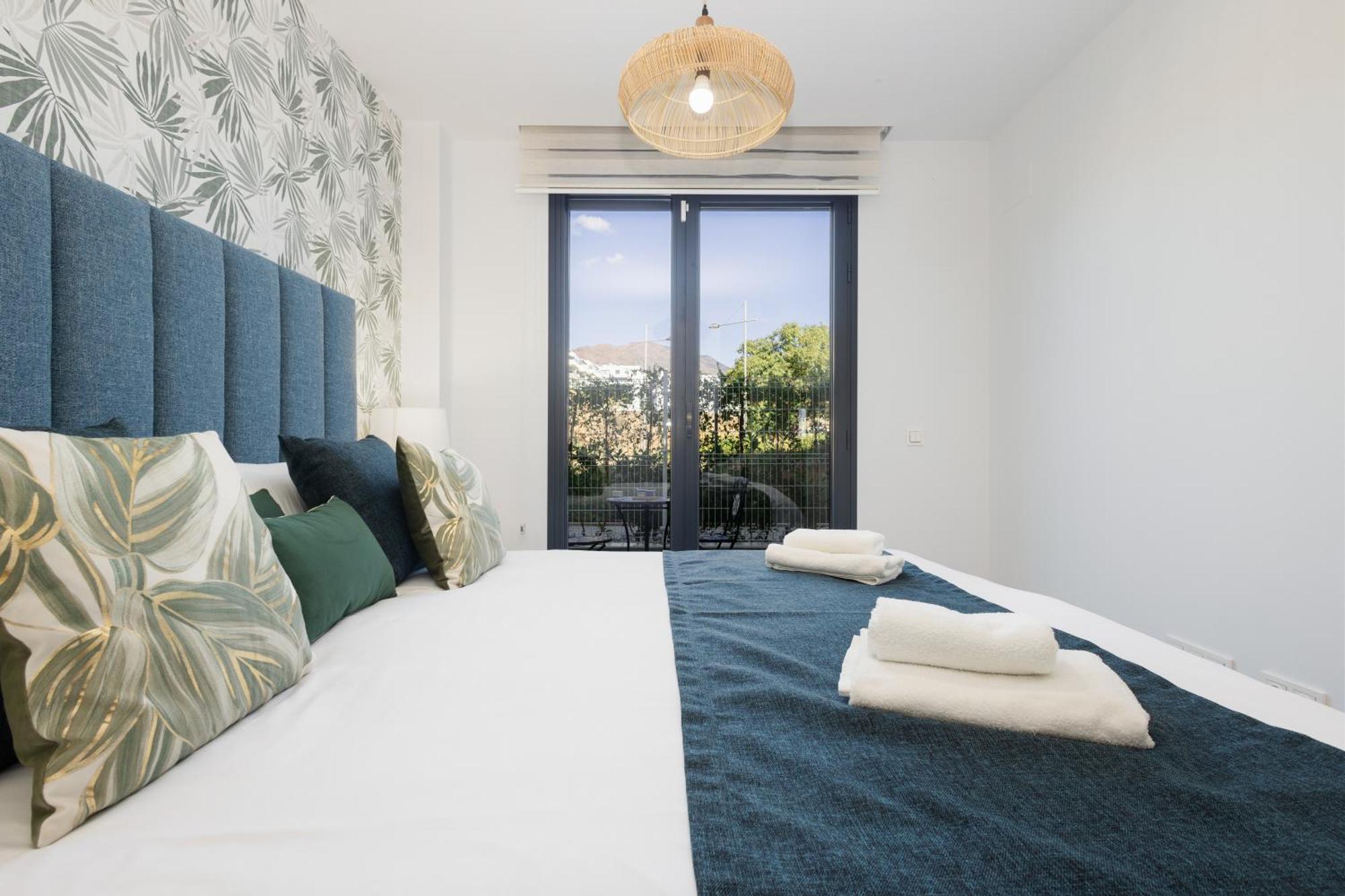 Magnificent Apartment, Close To The Beach, In Apartment Estepona