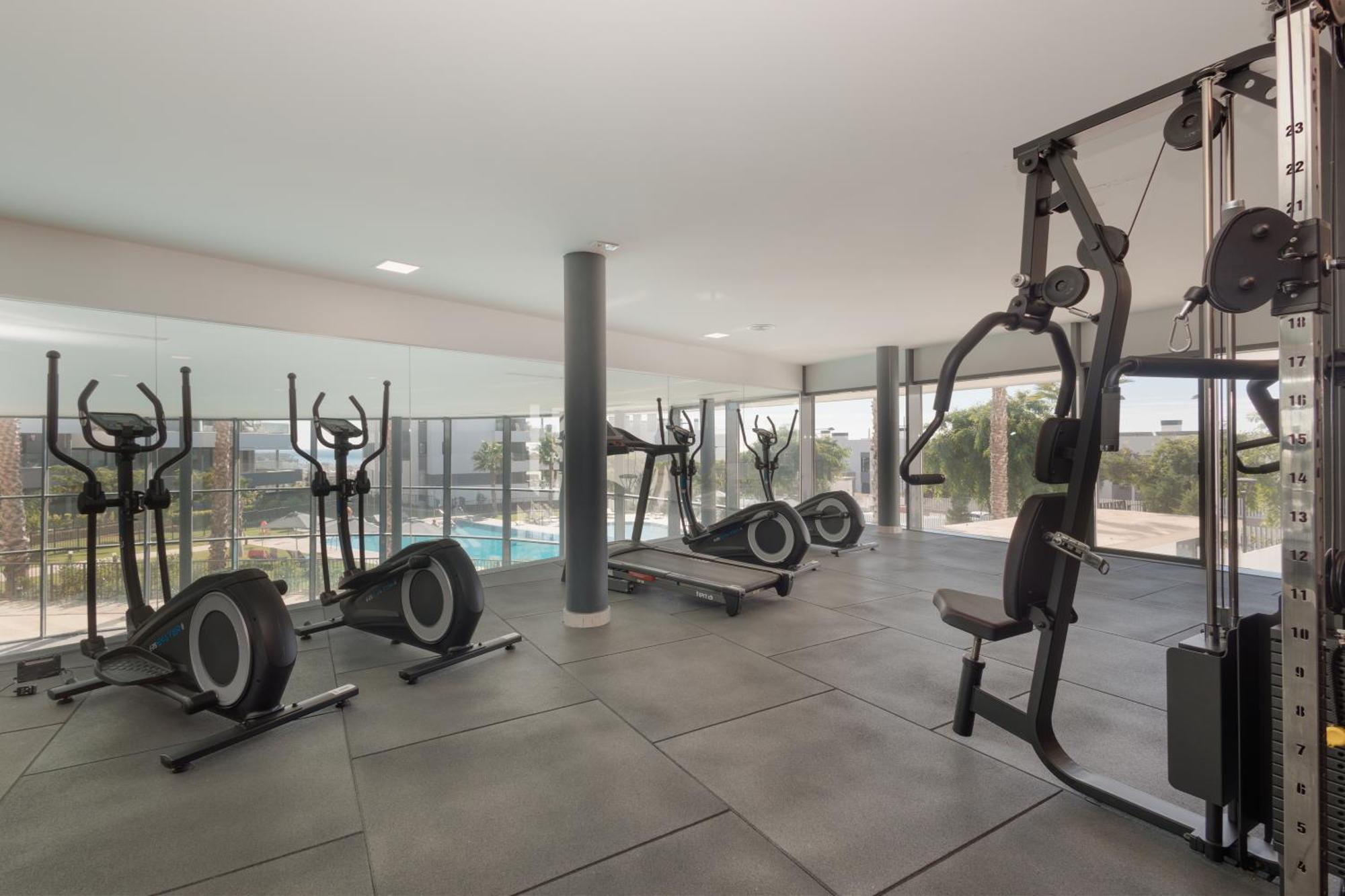 Magnificent Apartment, Close To The Beach, In *