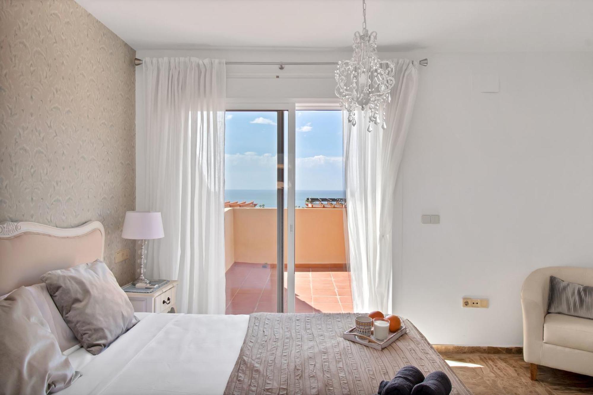 Holiday home Elegante Adosado Con Con Vistas Al Mar Y Piscina - Costa Galera Park 10 4 Estepona