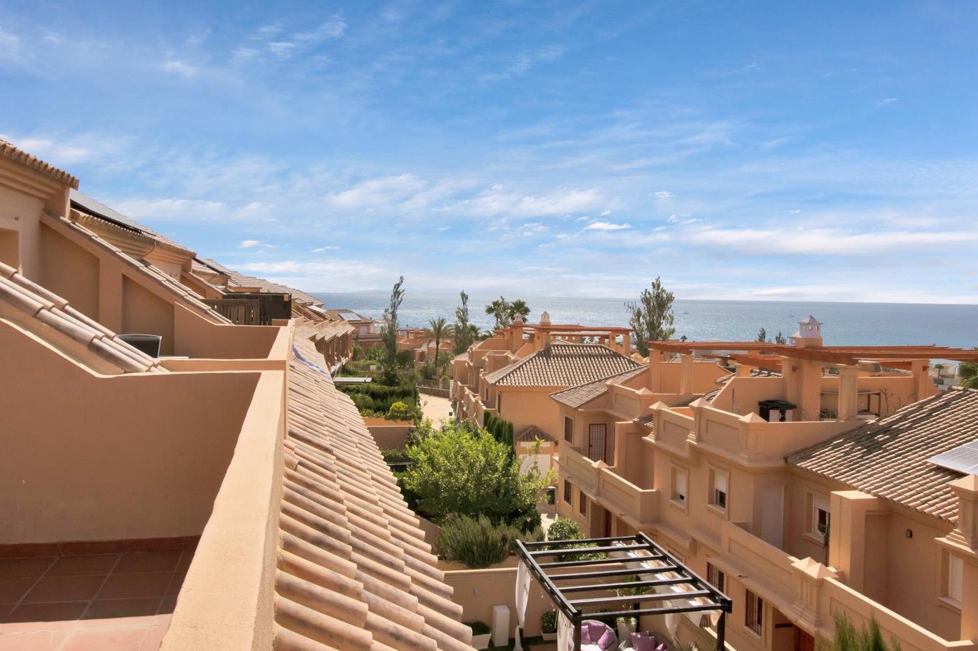 Elegante Adosado Con Con Vistas Al Mar Y Piscina - Costa Galera Park 10 4 Holiday home Estepona