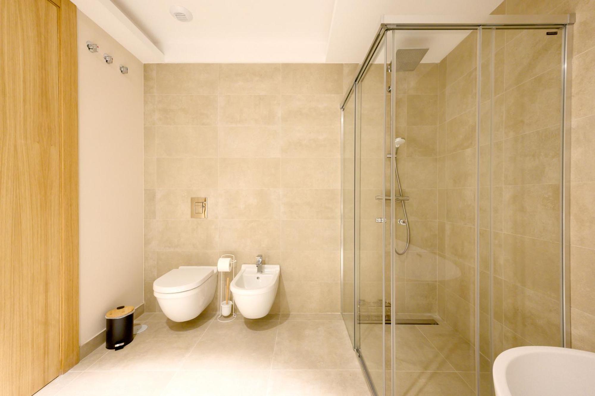 Dobo Homes - Stunning With Views Of Costa Del Sol Villa *