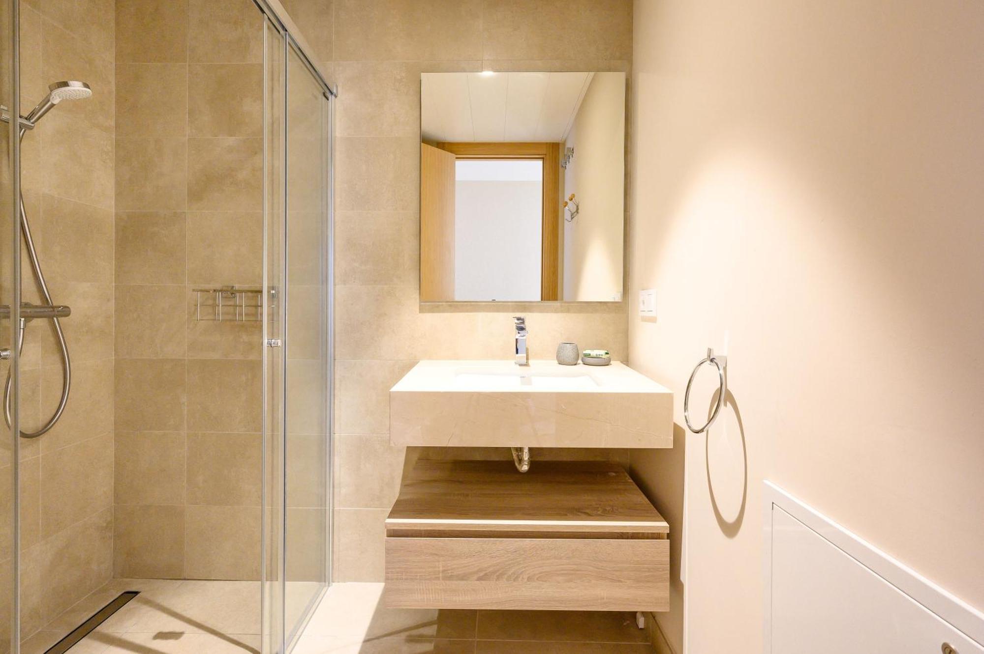 Dobo Homes - Stunning With Views Of Costa Del Sol