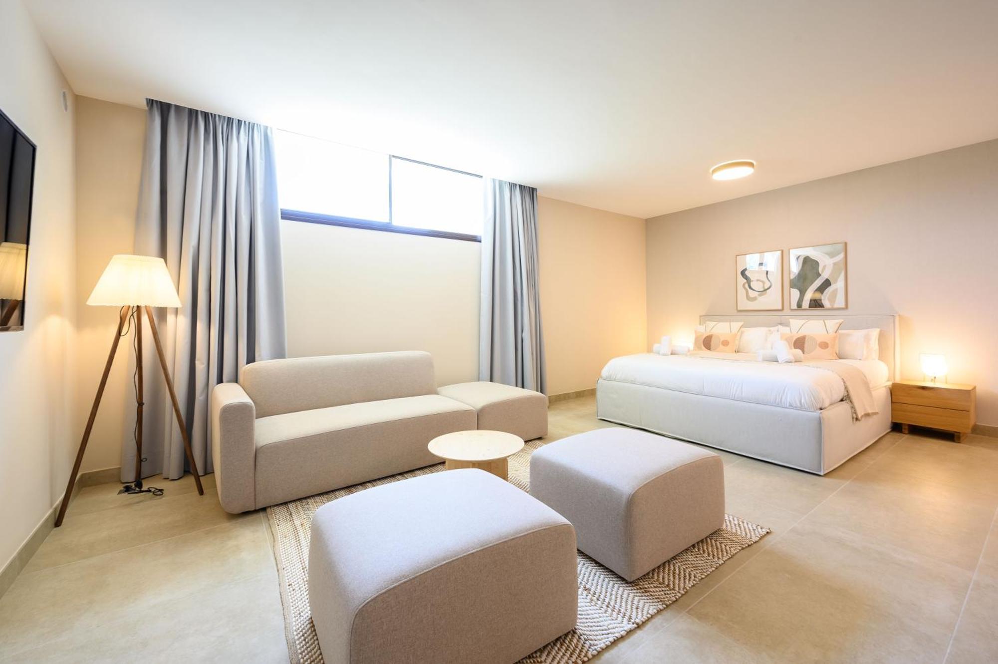 Villa Dobo Homes - Stunning With Views Of Costa Del Sol *