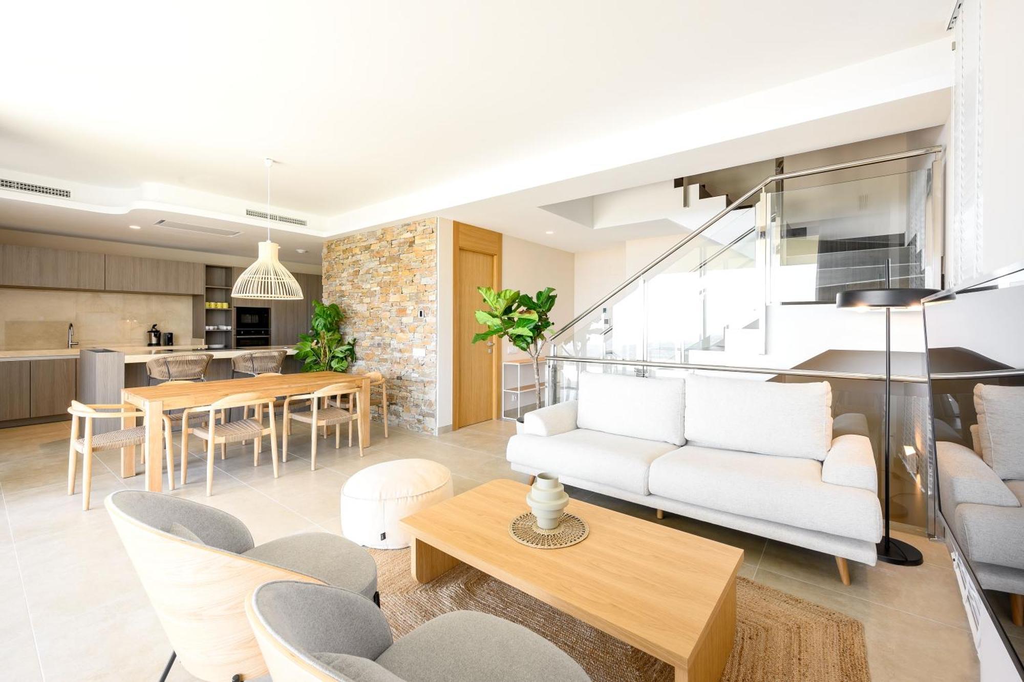 Villa Dobo Homes - Stunning With Views Of Costa Del Sol *