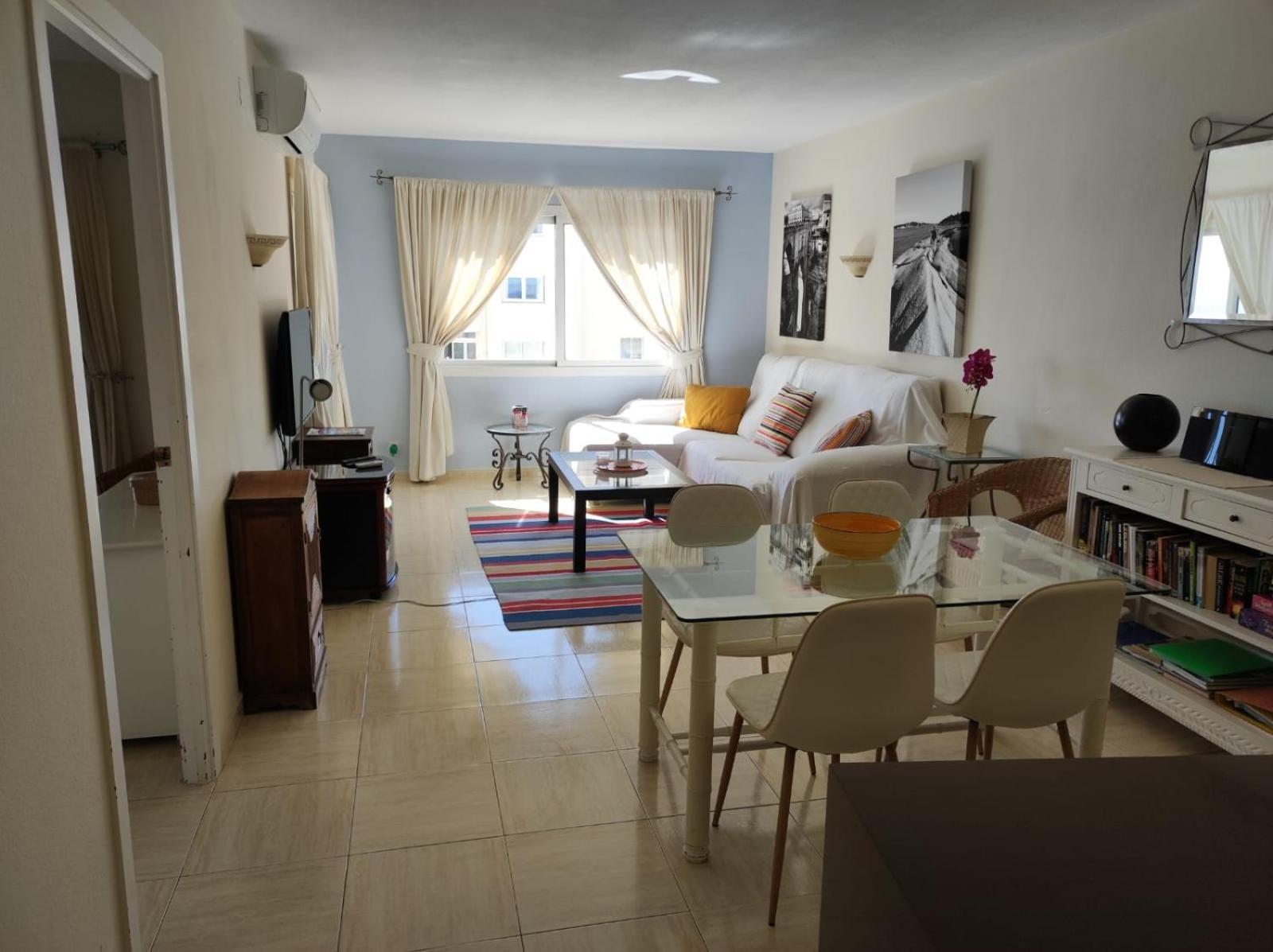 Luna Estepona
