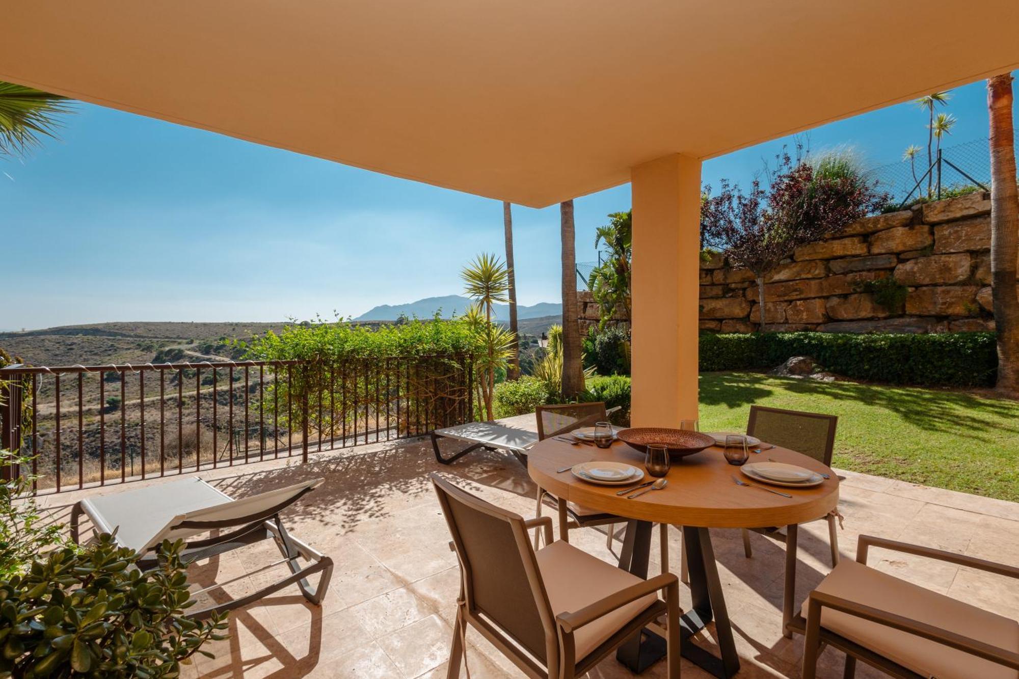 Apartment Beautiful In Benahavis, Marbella