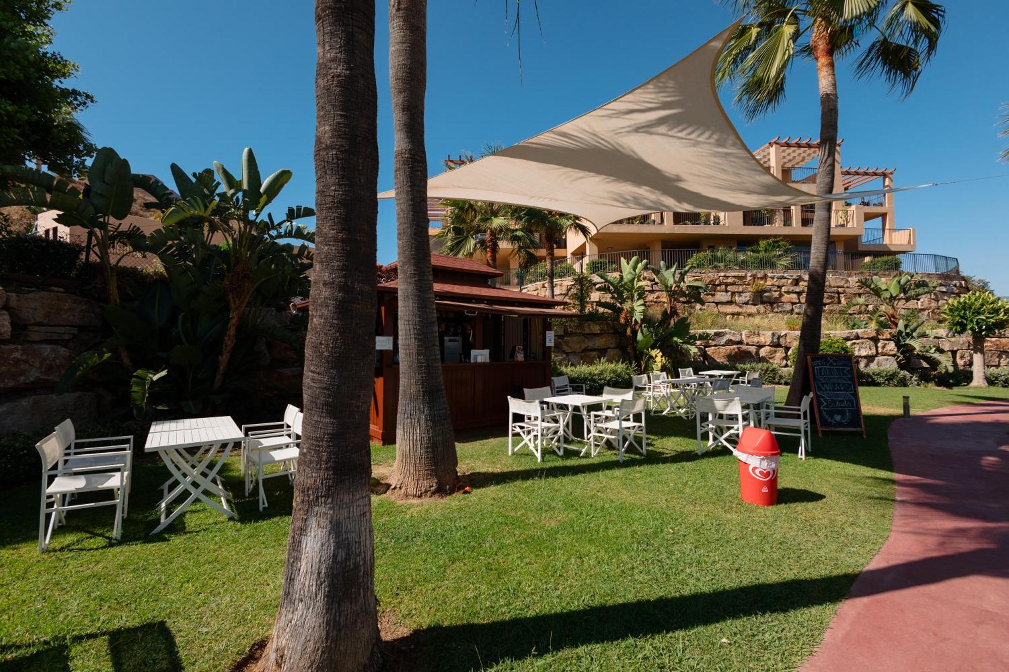 Beautiful In Benahavis, Marbella Apartment *