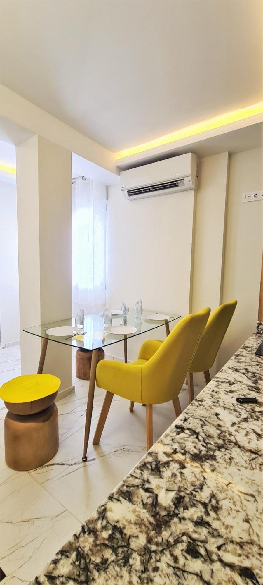Rada Abc & Estudios A * Estepona