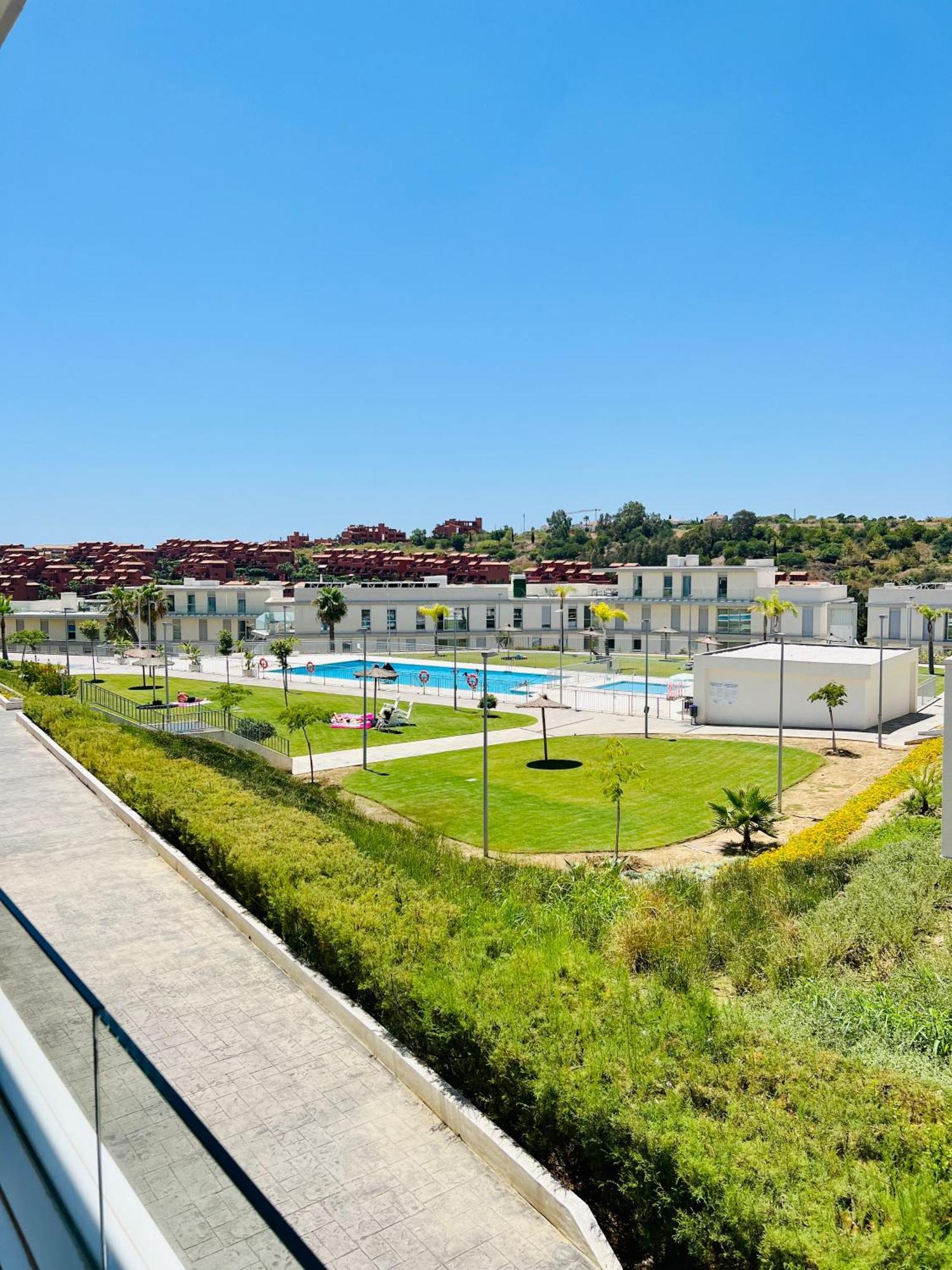 Serenity Views Lumineux Avec Terrasse, Nature Et Piscine Estepona