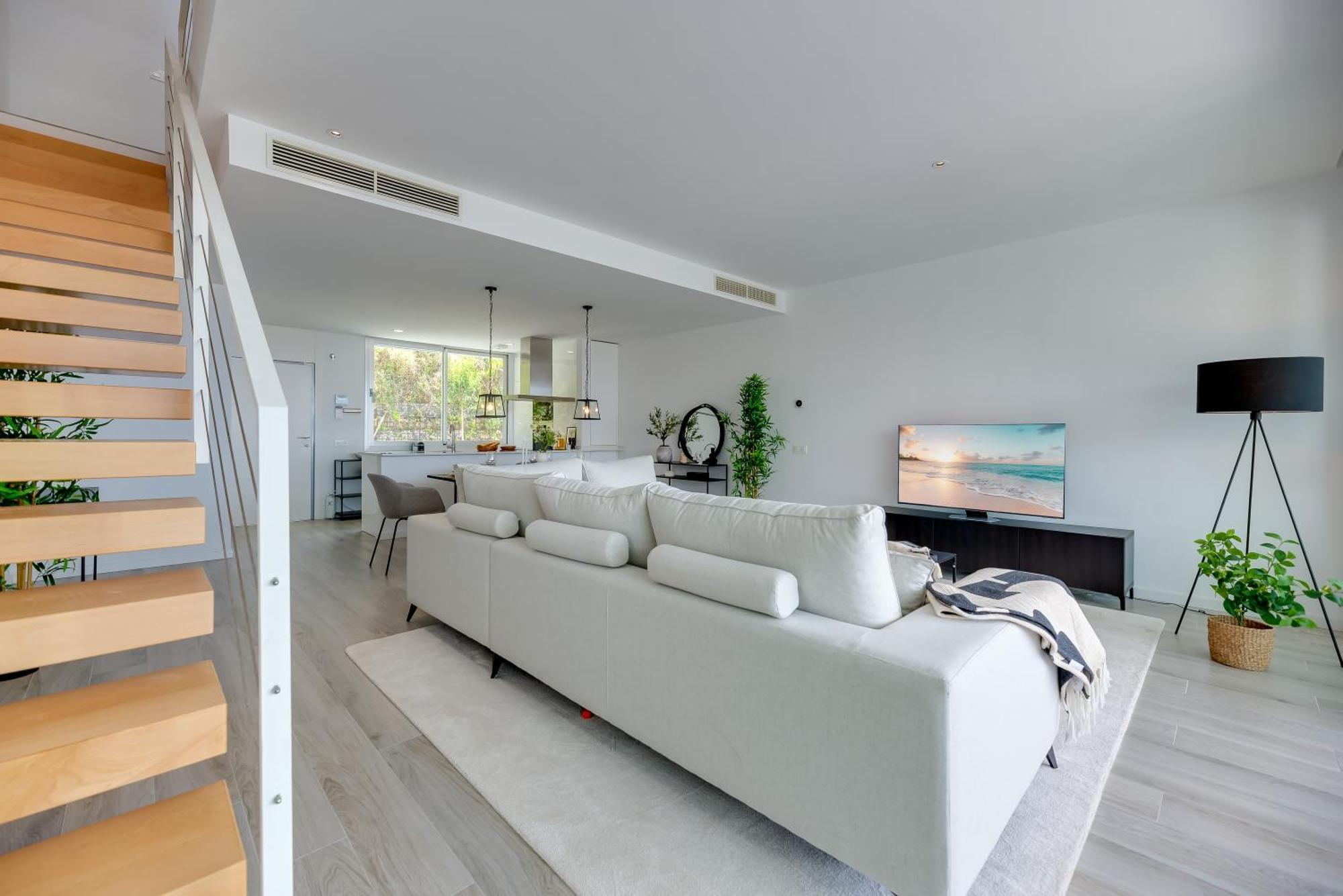 Apartment Newly Built 3 Bed Townhouse With Pool, Bbq, Sea Views Estepona
