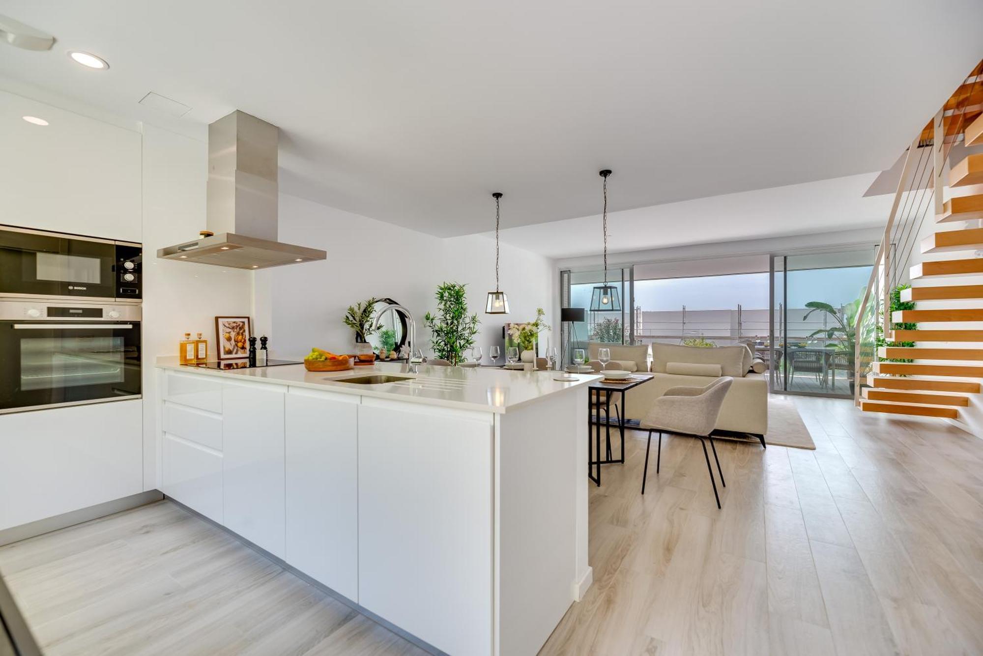 Newly Built 3 Bed Townhouse With Pool, Bbq, Sea Views Estepona