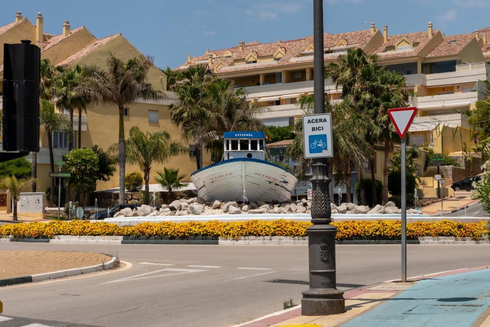 Paradise Lagoon Alcazaba By Hostlovers * Estepona