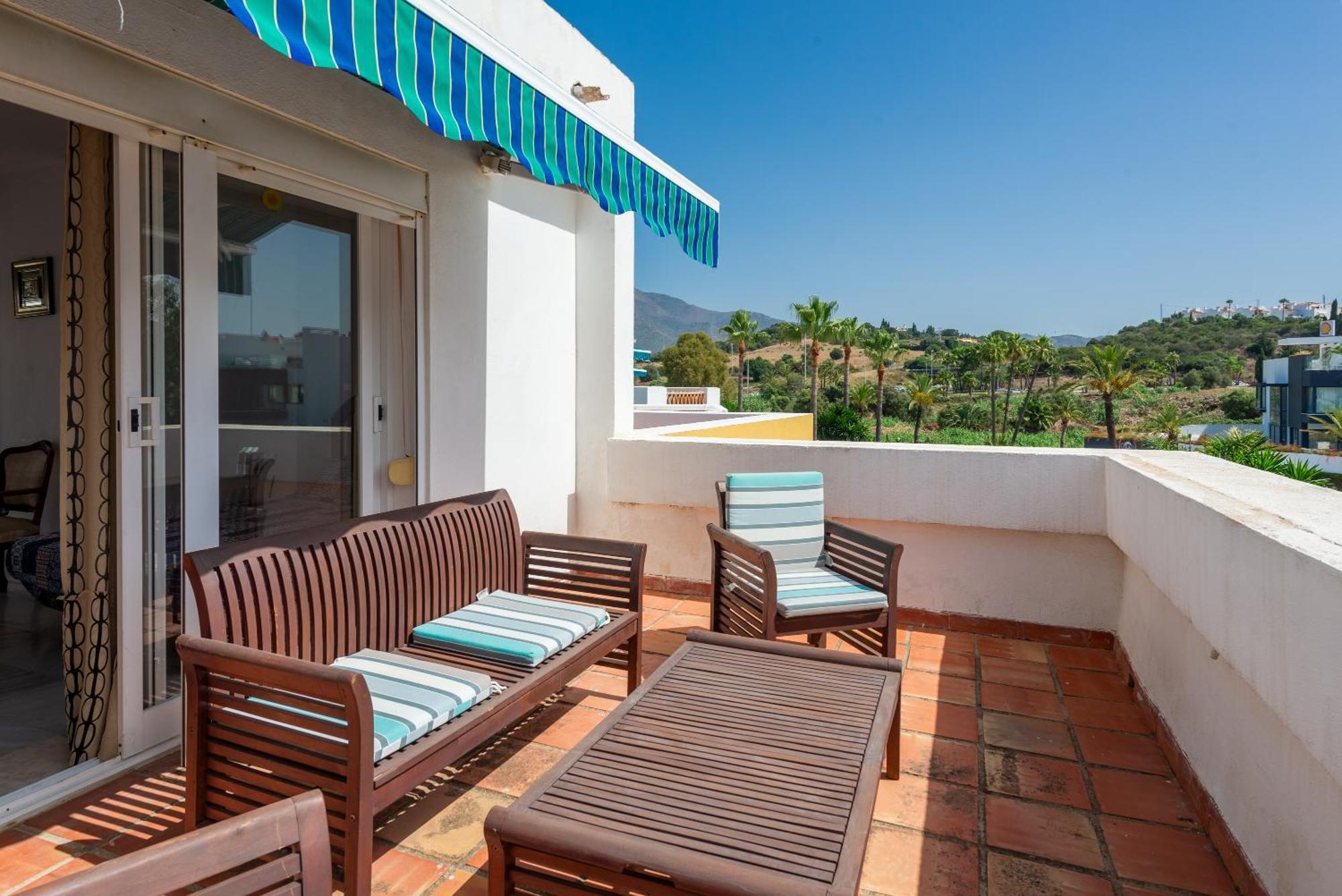 Spacious Beachfront Vakantiehuis