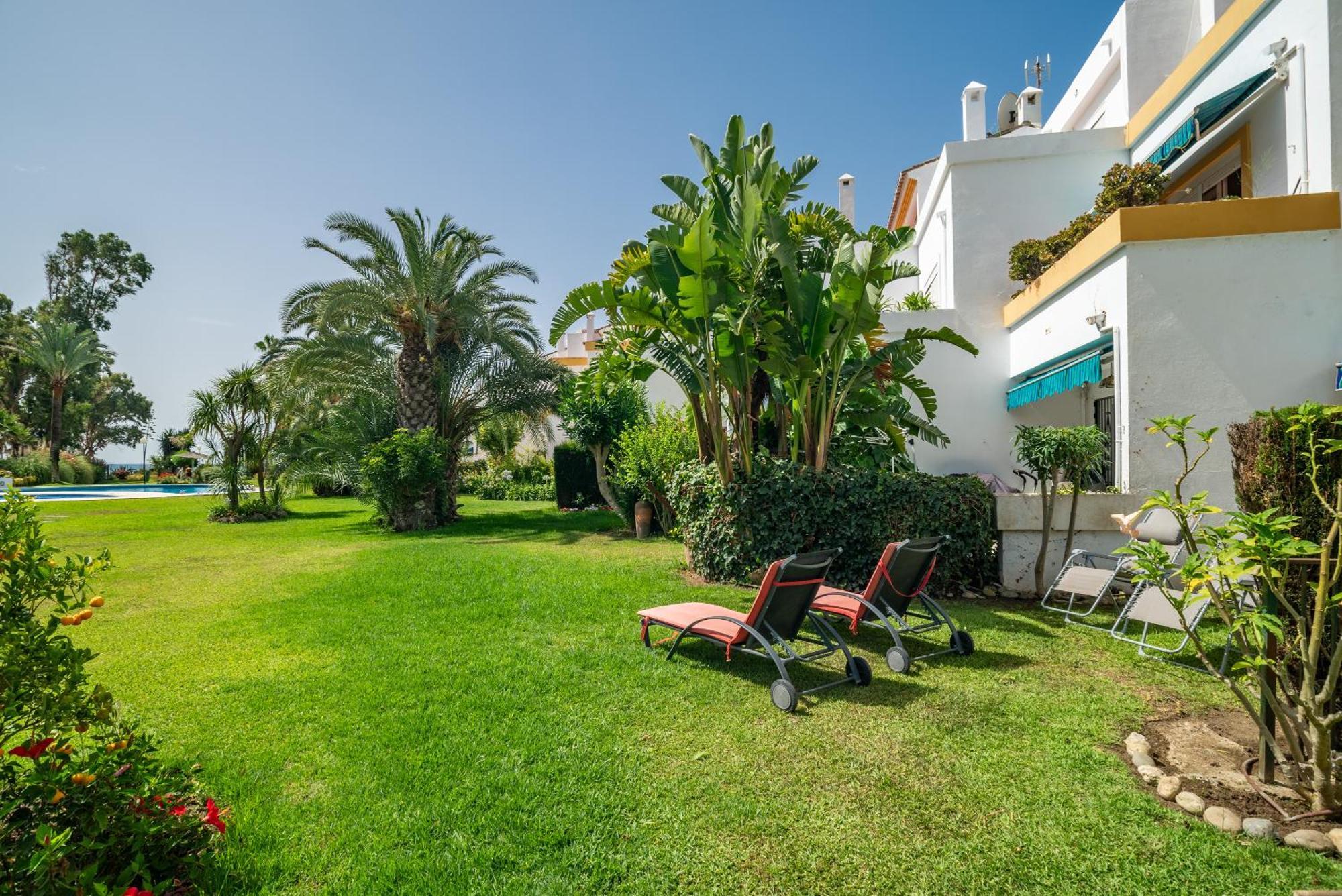 Spacious Beachfront Vakantiehuis *