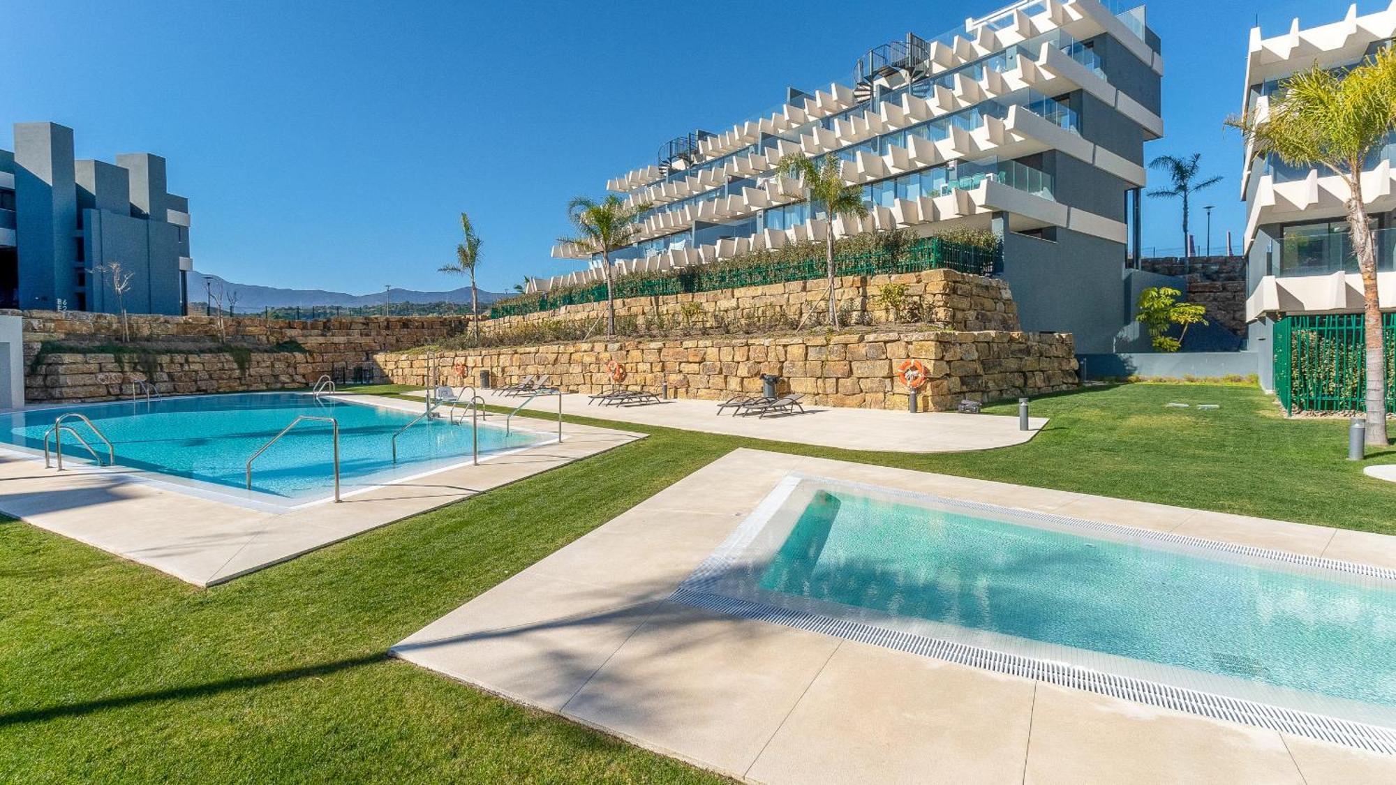 Oasis 325 Penthouse *