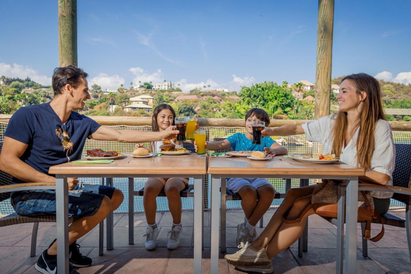 Hotel Selwo - Animal Park Tickets Included 3*