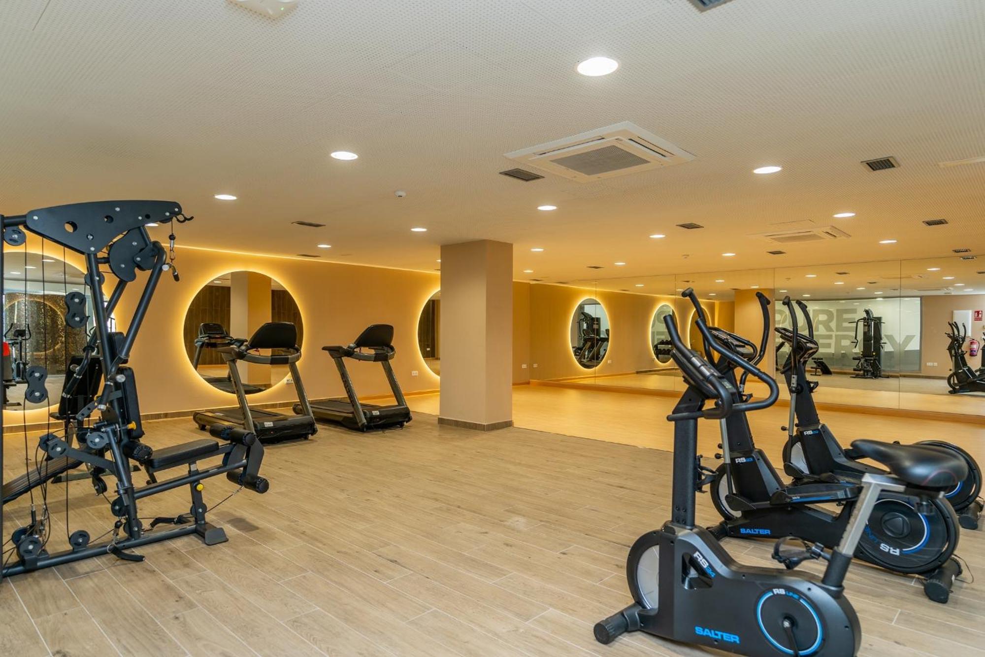 Oasis 325 New Luxury Penthouse With Amazing Sea View And Private Jacuzzi * Estepona