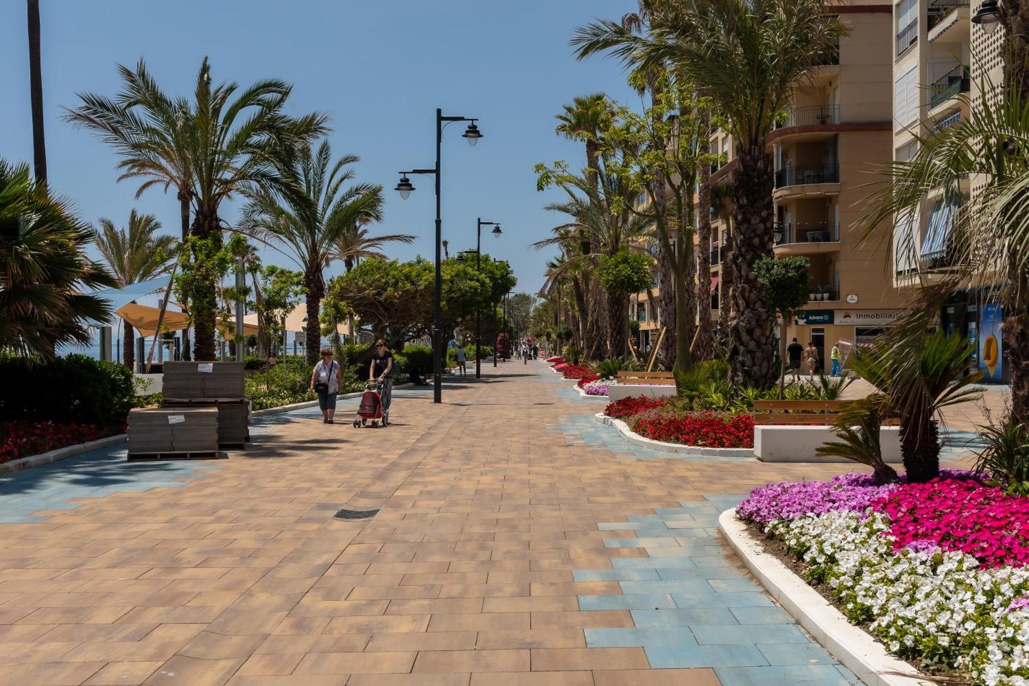 Apartment Paradise Lagoon Alcazaba By Hostlovers *