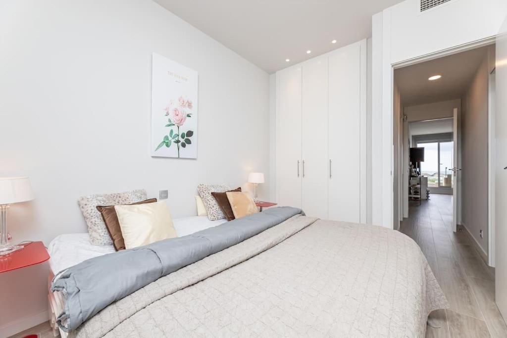 Perfect 3 Bed In Le Mirage With Seaview Rdr313 Apartment *