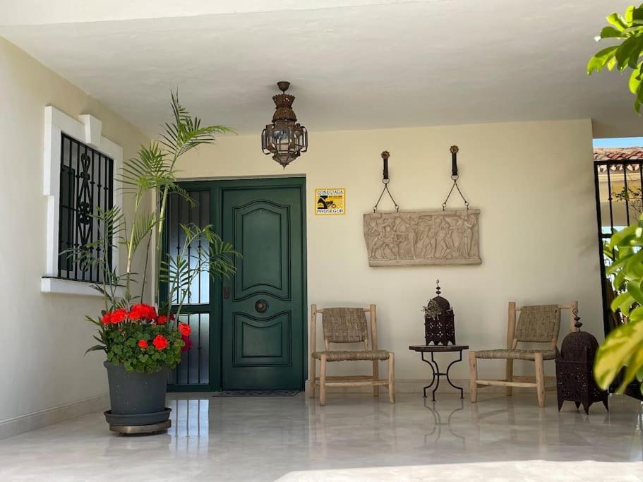 Spectacular Views At Beachfront Townhouse Rdr318 Estepona