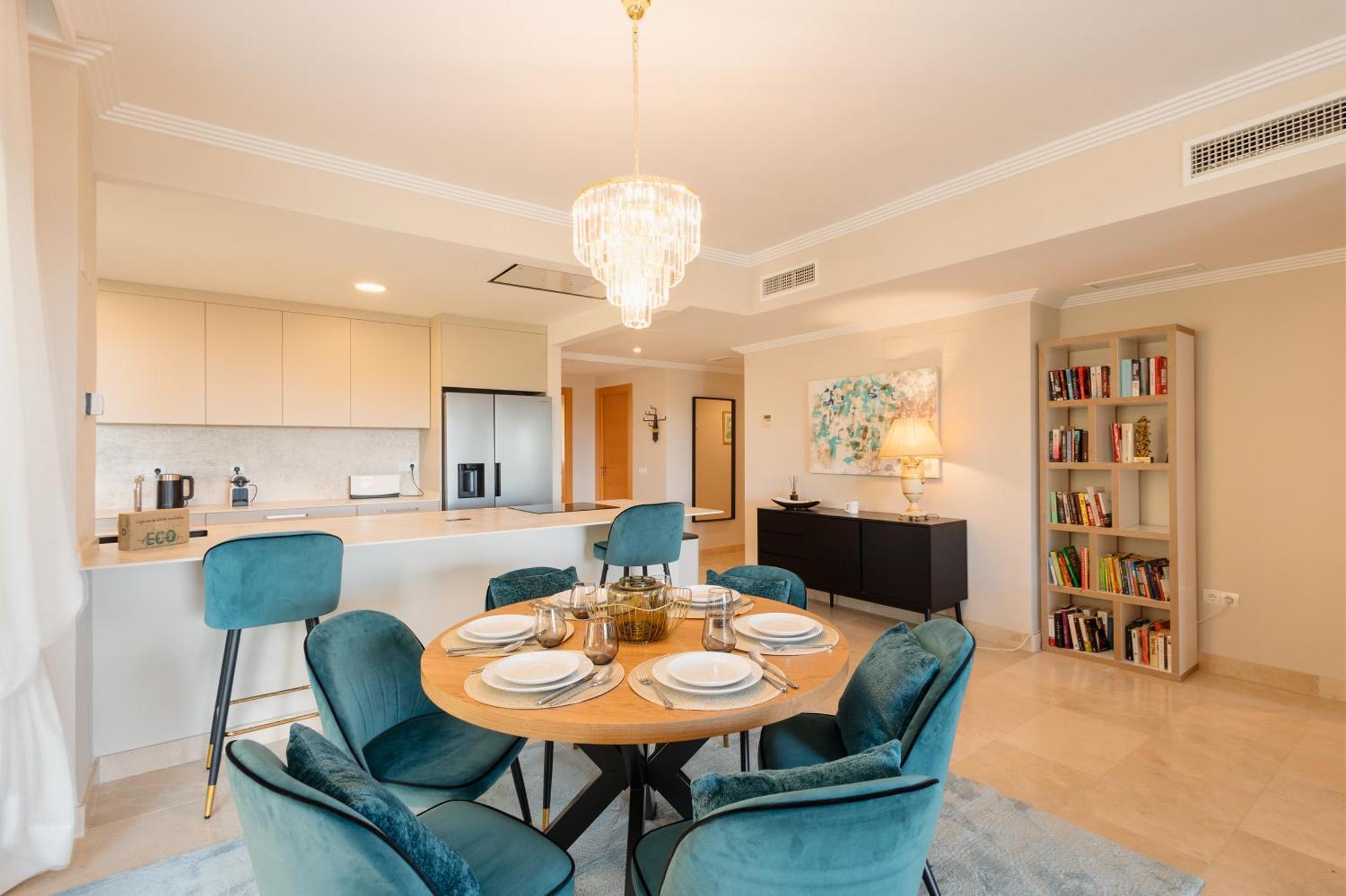 Beautiful In Benahavis, Marbella Apartment *
