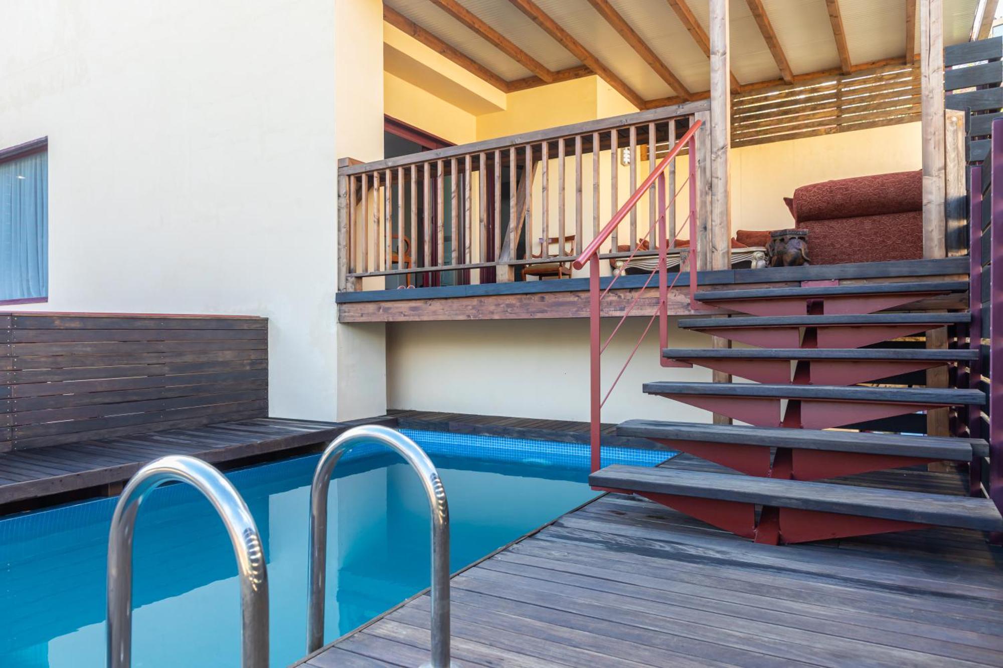 Rosa Benahavis Villa Estepona