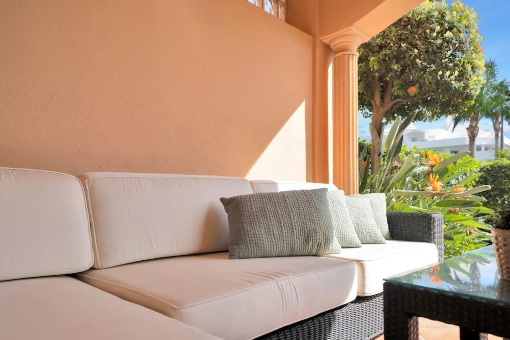 Lujoso Adosado Frente Al Mar Con Piscina Y Jardin - Riviera Andaluza 3 Holiday home