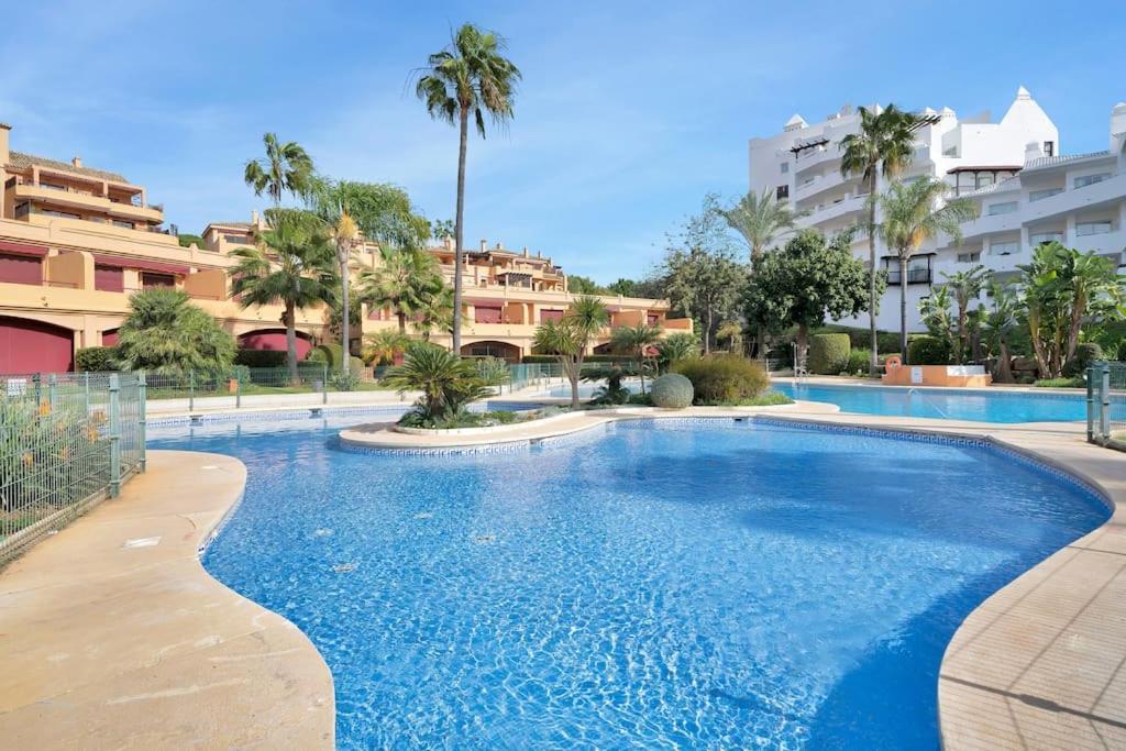 Lujoso Adosado Frente Al Mar Con Piscina Y Jardin - Riviera Andaluza 3 Holiday home Estepona