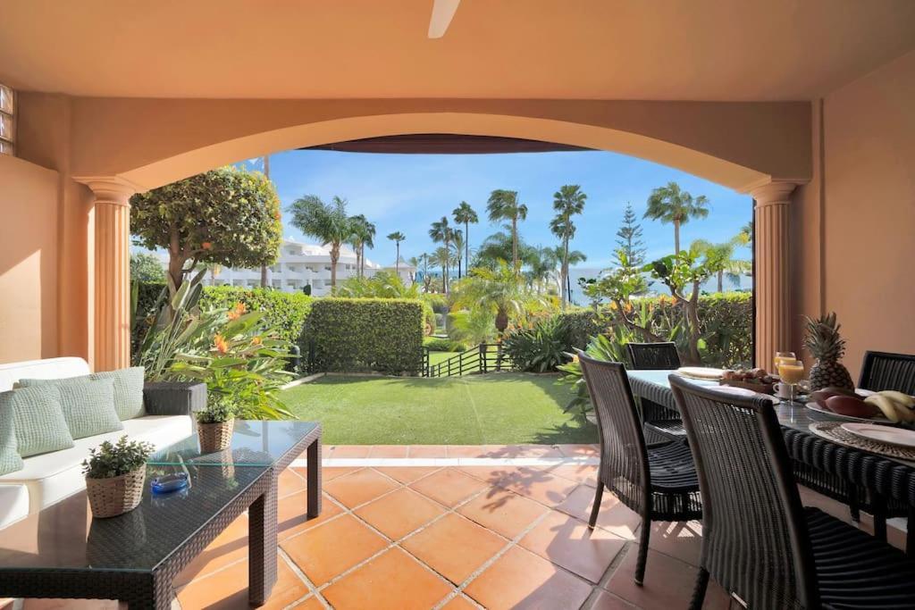Lujoso Adosado Frente Al Mar Con Piscina Y Jardin - Riviera Andaluza 3 Holiday home *