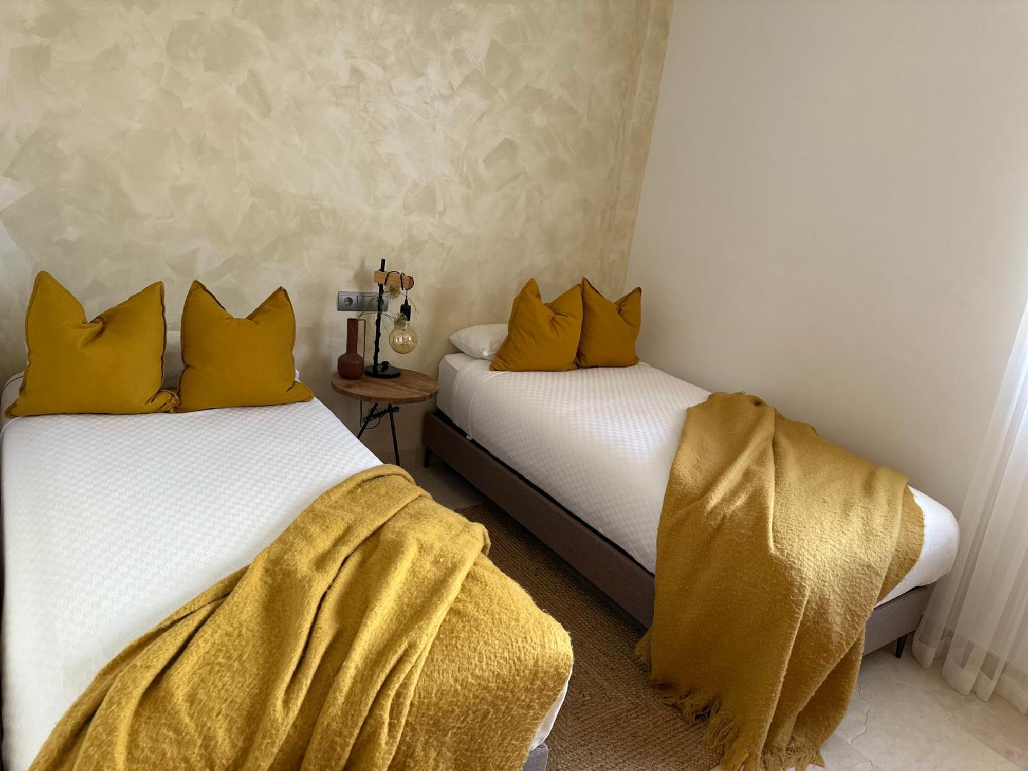 Charming 2 Bed In Quartiers Marbella *