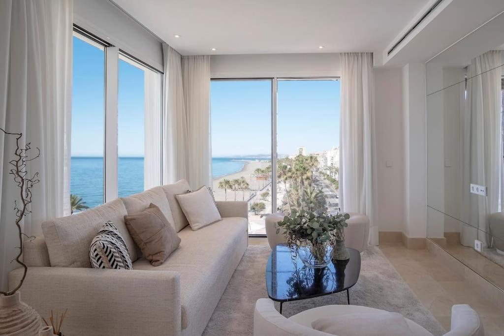Lujoso Primera Linea Playa Y Centrico Apartamento