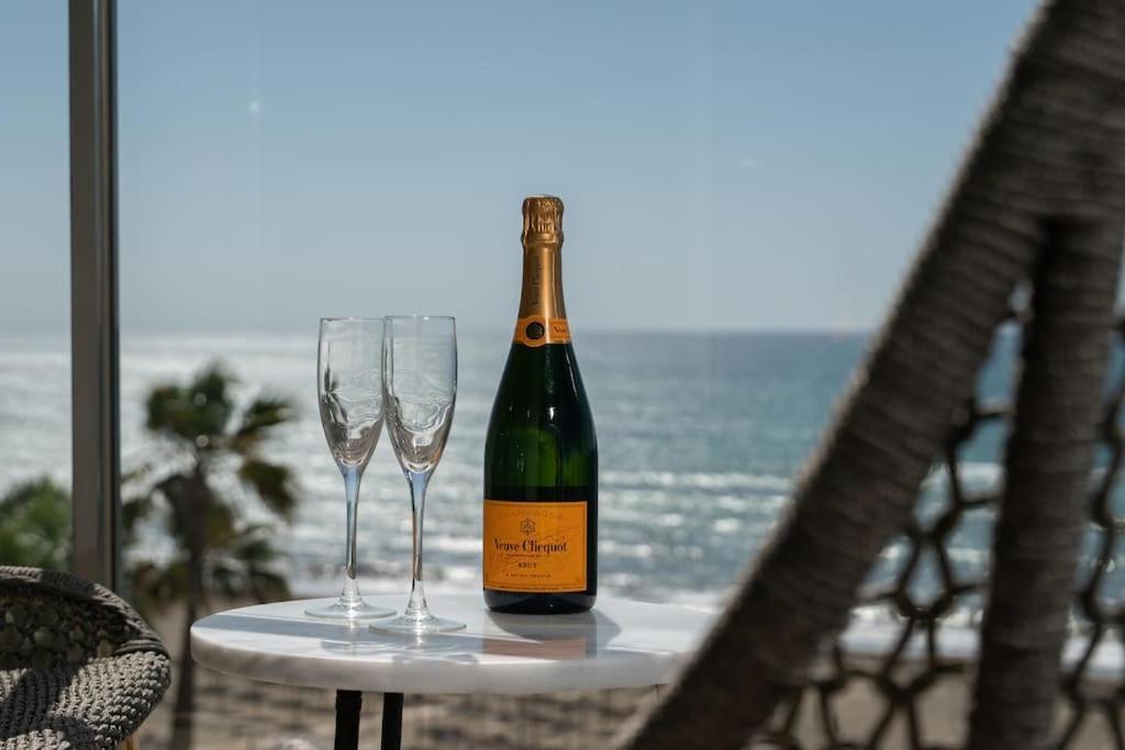 Apartamento Lujoso Primera Linea Playa Y Centrico Estepona