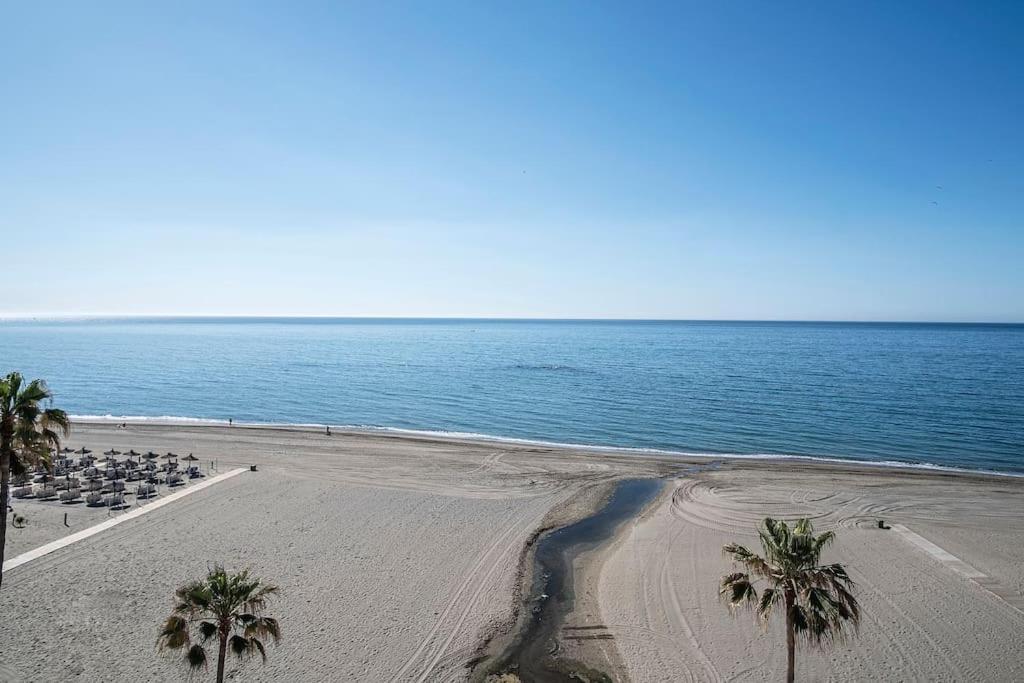 Lujoso Primera Linea Playa Y Centrico Apartamento