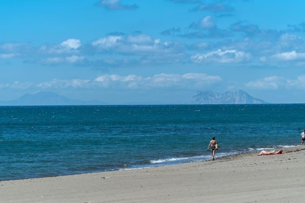 Apartamento Lujoso Primera Linea Playa Y Centrico Estepona