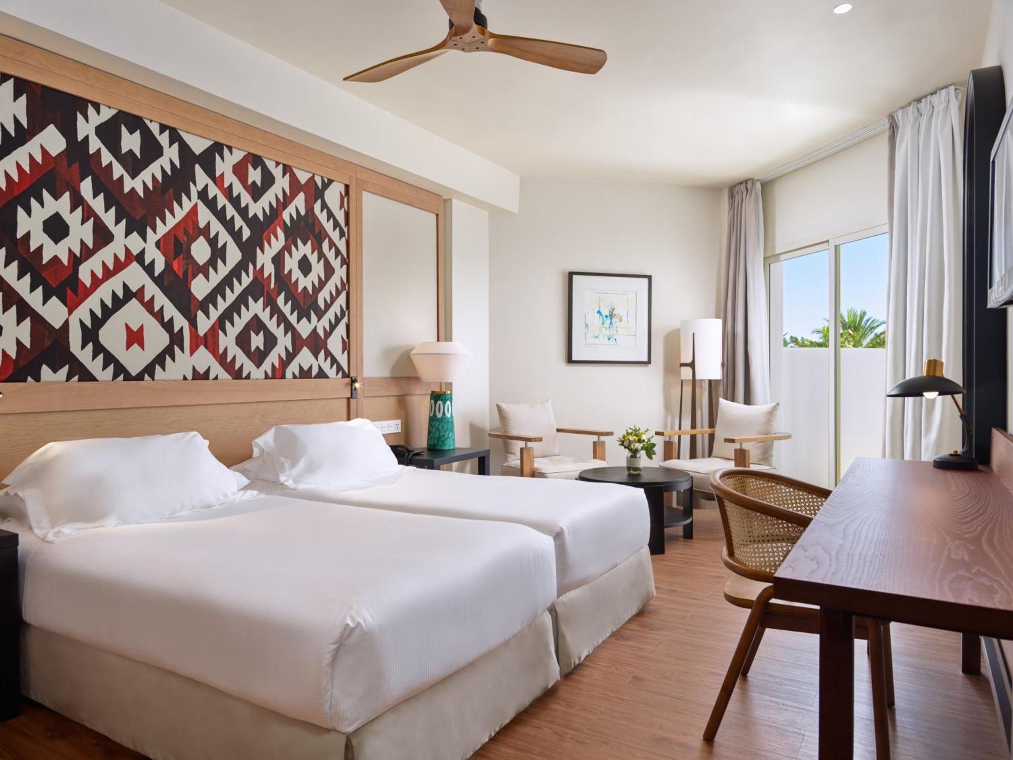 H10 Palace Hotel 4*