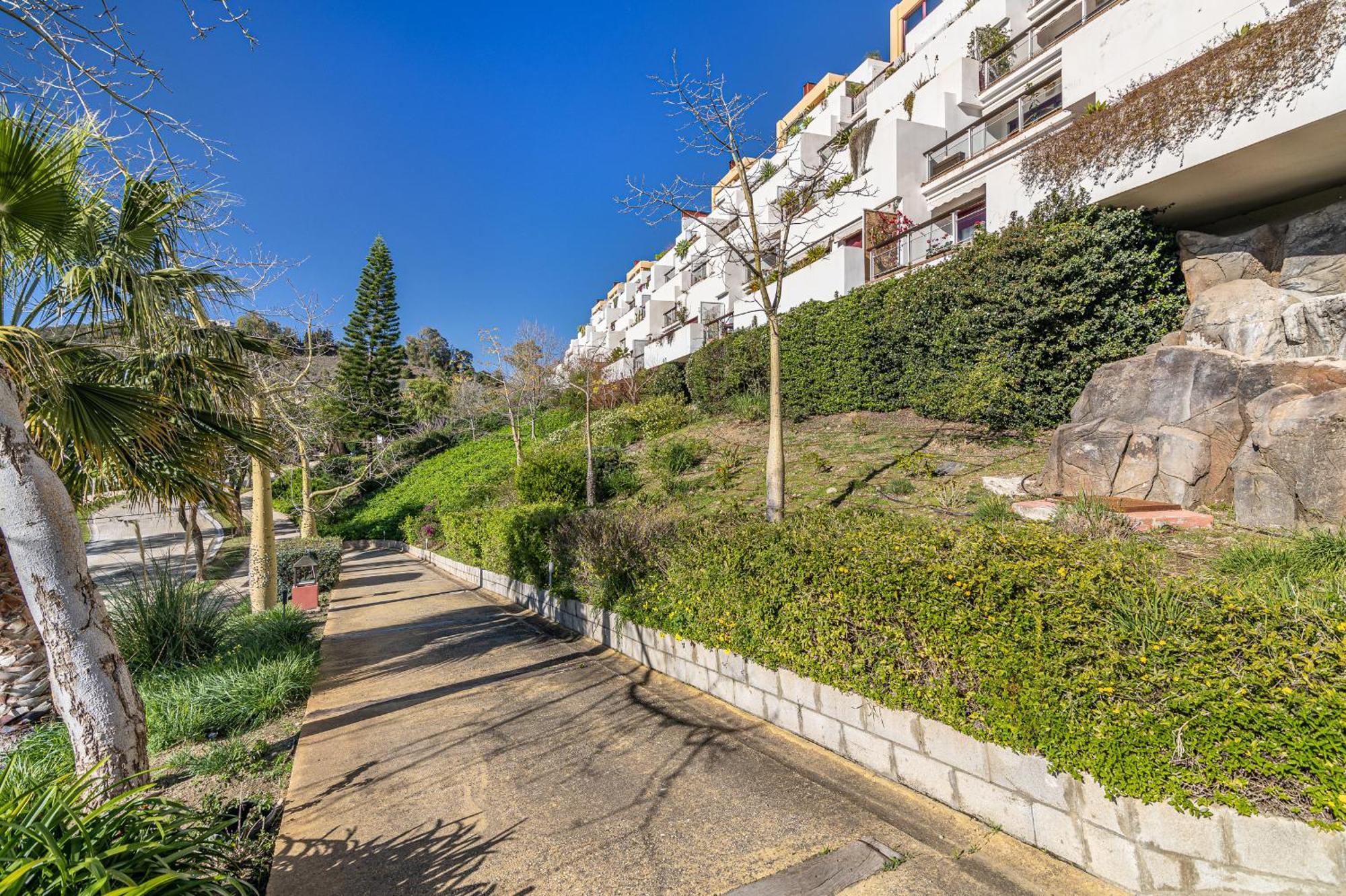 Rentitspain Charming Gym, Jacuzzi Y Balcon Appartement *