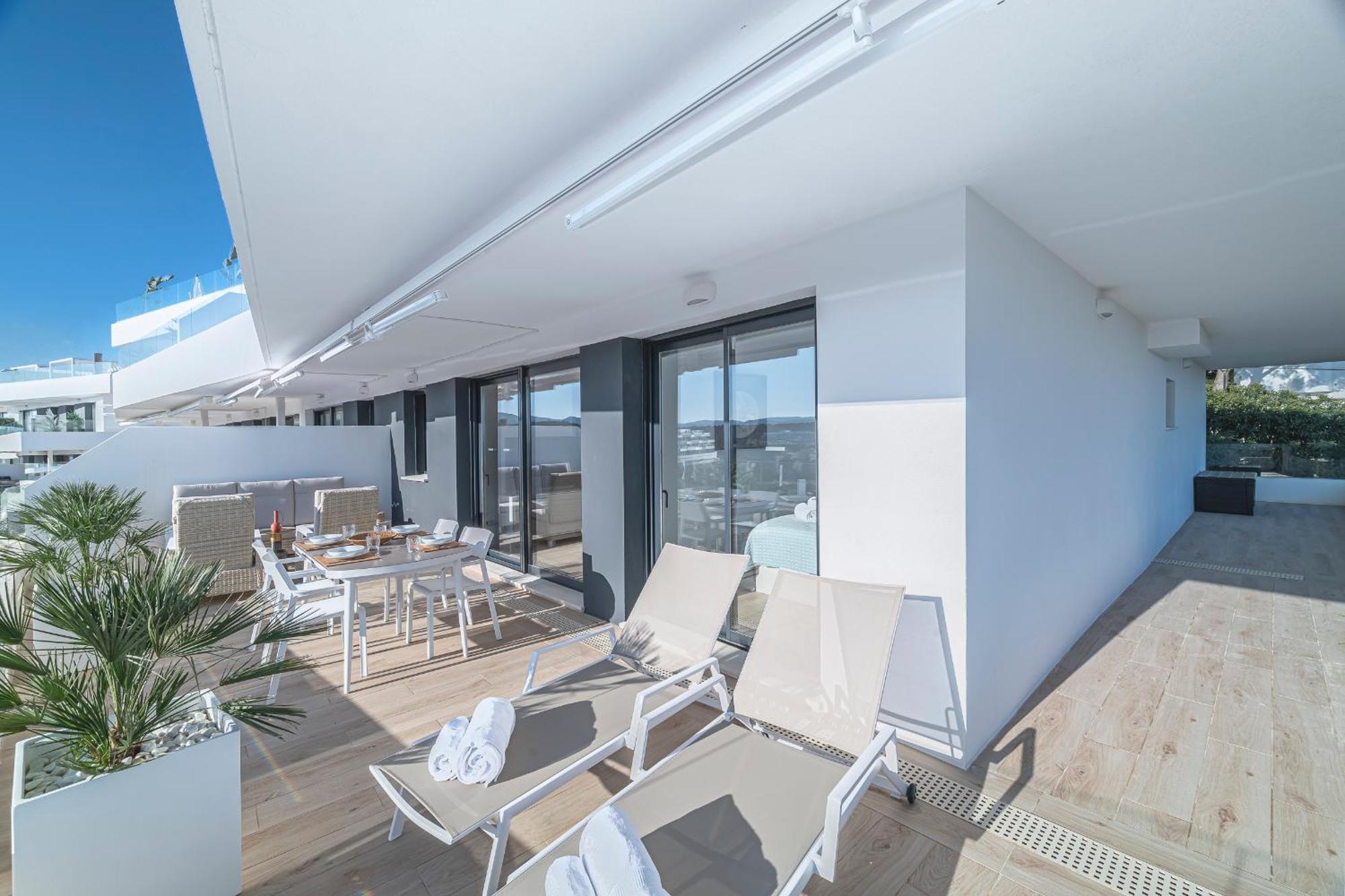 Apartment One80 Residences New Corner With Amazing Sea View To Gibraltar & Africa Estepona