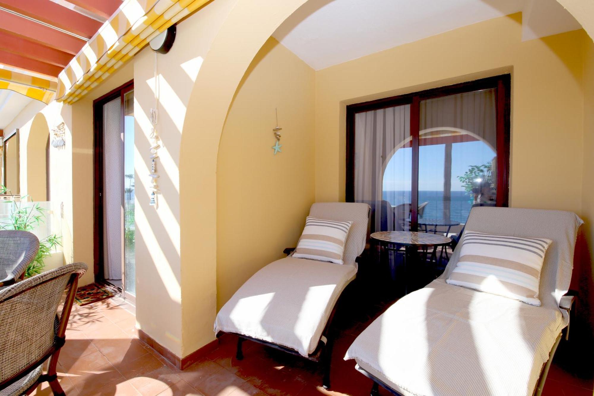 West Beachfront Janine Apartment Estepona