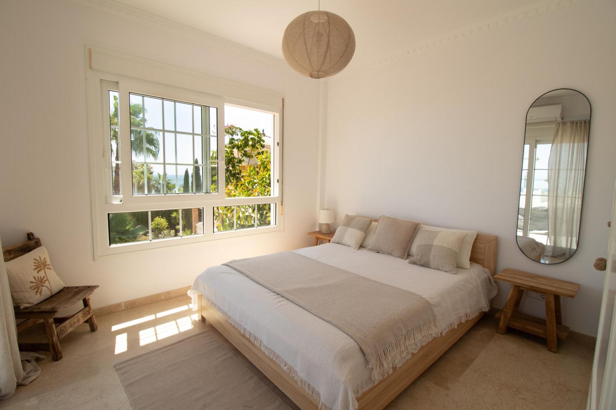 Luxury With Stunning Sea Views, 600m From The And The Port, Private Pool, Walking Distance To The Old Town And Amenities Villa *