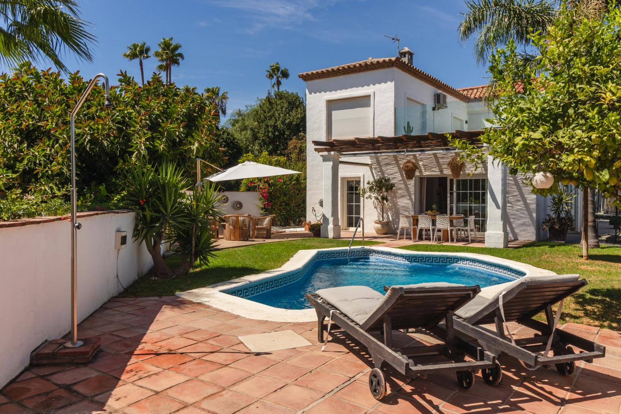 Luxury With Stunning Sea Views, 600m From The And The Port, Private Pool, Walking Distance To The Old Town And Amenities Villa Estepona