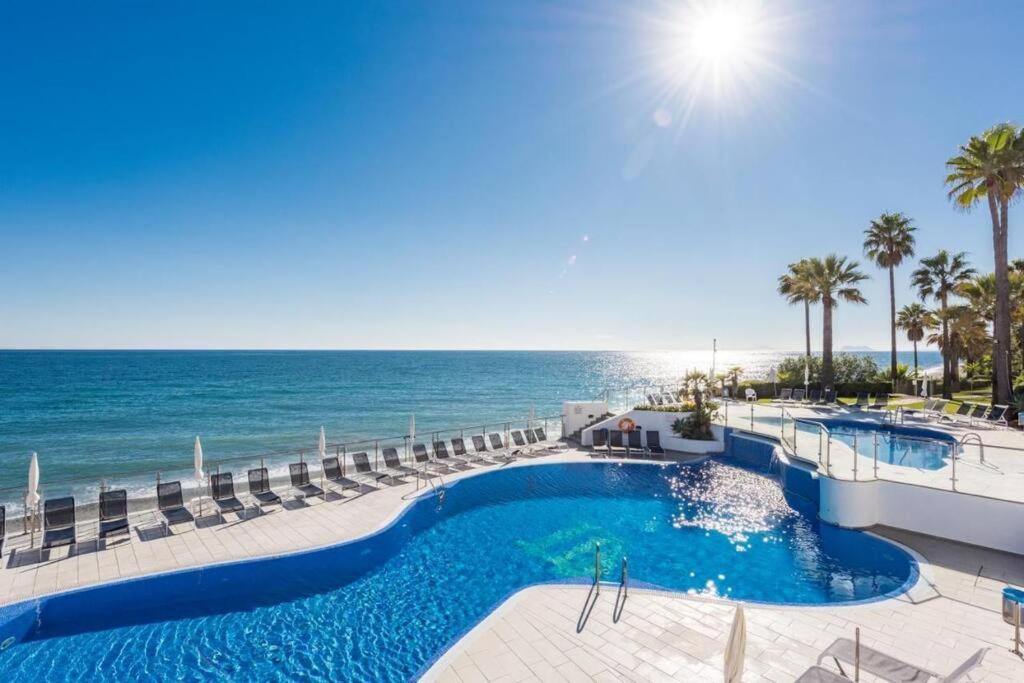 First Line Gelijkvloers App * Estepona