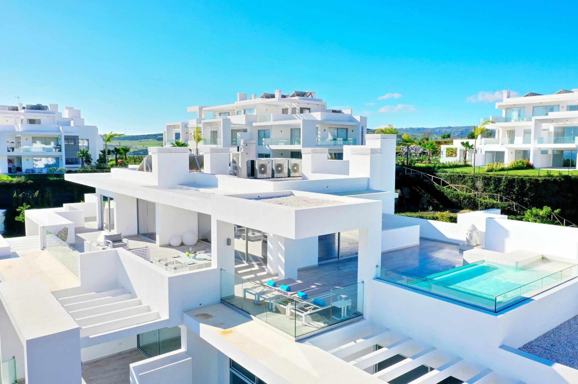 2288 New Modern Penthouse With Privat Pool Apartment *